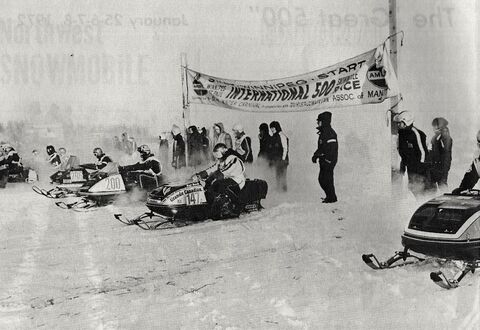 The start of the Winnipeg – St.Paul 500 race in 1972, at minus 25 degrees Celsius. (Copyright: Hal Armstrong)
