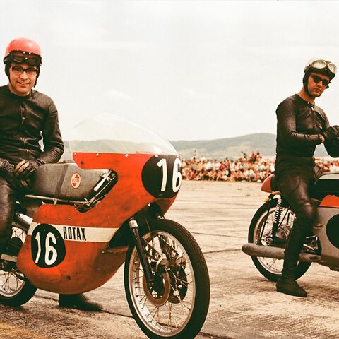 Die ersten Rotax-Erfolge im Motorradsport lassen nicht lange auf sich warten 1968    (Artur Fenzlau/Technisches Museum Wien)
