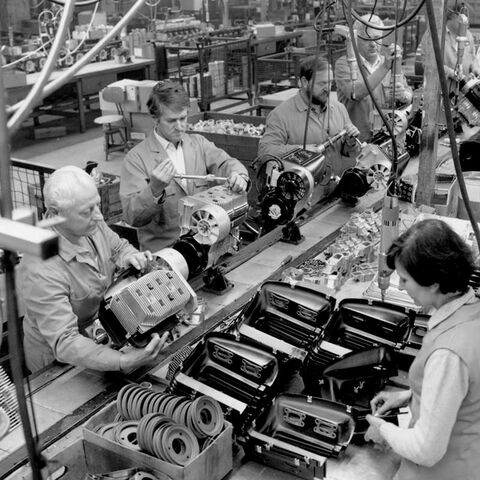 Rotax assembly line, 1988 Archives, Museum of Ingenuity J. Armand Bombardier