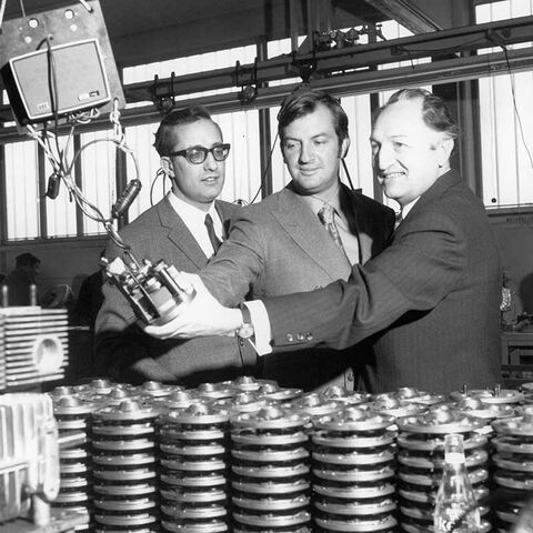 Karl Pötzlberger, Laurent Beaudoin and Helmut Rothe (Archives, Museum of Ingenuity J. Armand Bombardier)
